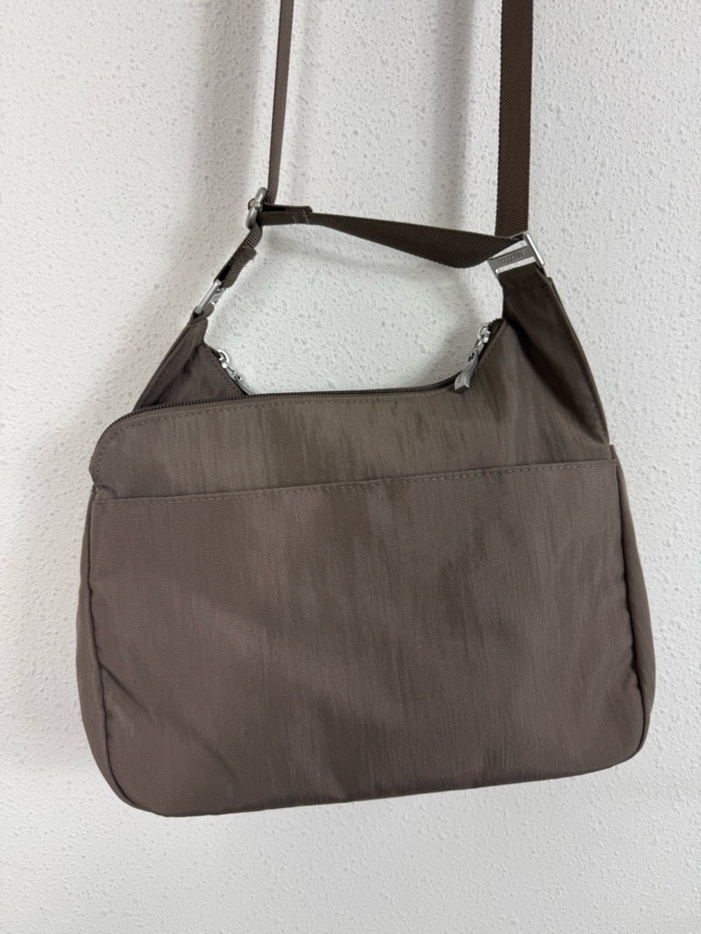 Baggallini Cross Over Crossbody purse Grey - Picture 6 of 10